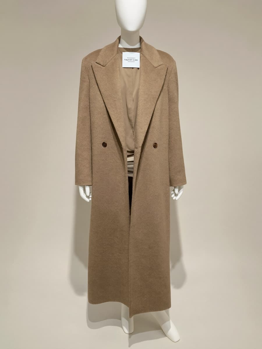 Maison Élan Camel Cashmere Coat